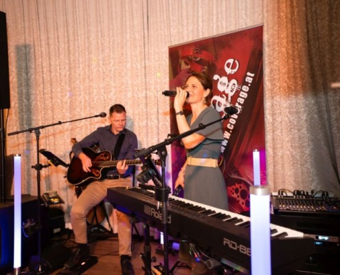 Akustik Duo Coverage am Kienbauerhof