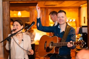 Akustik Duo Coverage in der Schmankerlstubn in Berau