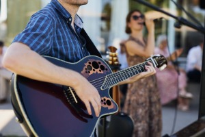 Akustik-Musik für die Agape DasSee