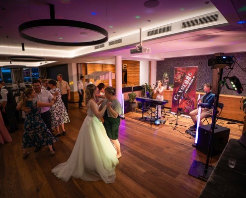 Die Schmiede Pfaffing Tanzband Hochzeit Die Schmiede Pfaffing Tanzband Hochzeit