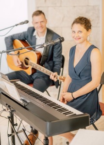 Exklsuvies Akustik Duo mit Sängerin für Hochzeiten in Österreich