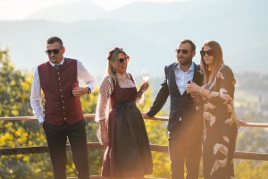 Hochzeitsgäste Wolfschwang Alm