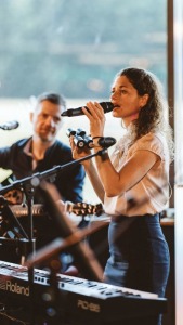 Musikband mit Sängerin Hochzeit Weinwerk Christian