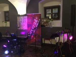 Schloss Mühldorf mit Band Coverage