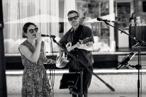 Unser Musikduo mit Sängerin bei DasSee